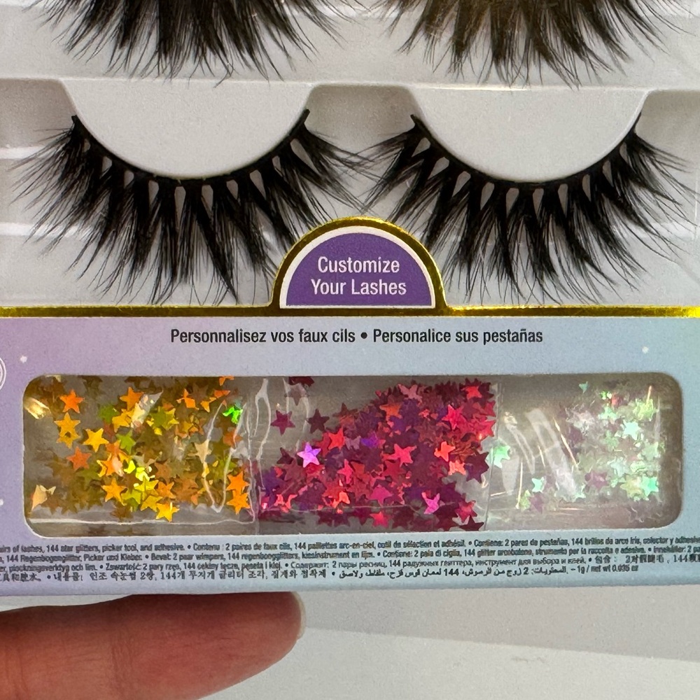 B2G1 Free! Ardell Winks Customizable False Eyelashes with Sparkle Accents - Picture 2 of 3